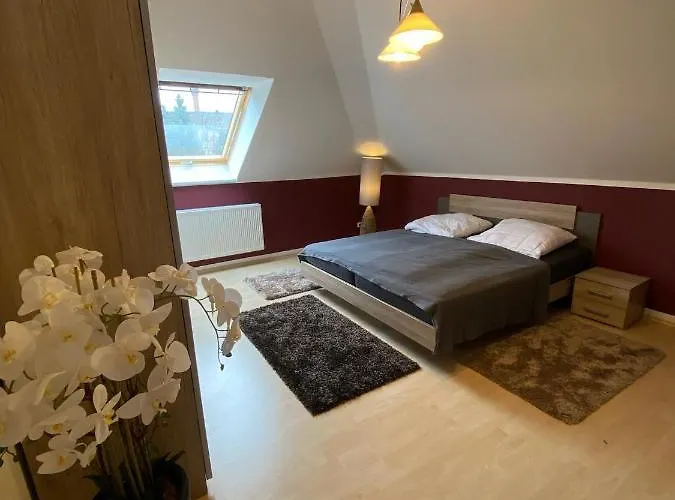 Oelzschau - Urlaub Im Leipziger Neuseenland * Rötha